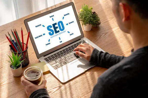 Optimisation SEO : Écrire pour le web en 2024